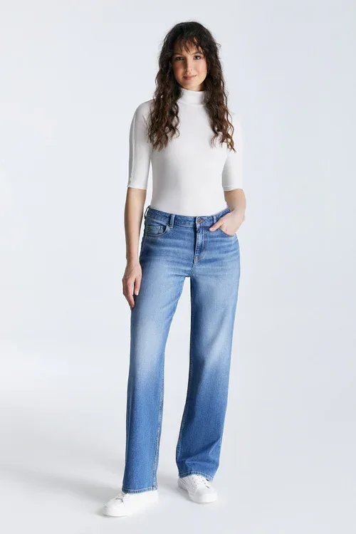 Cup of Joe Nova Mid Waist Regular Length 5 Pocket Jeans Medium Blue