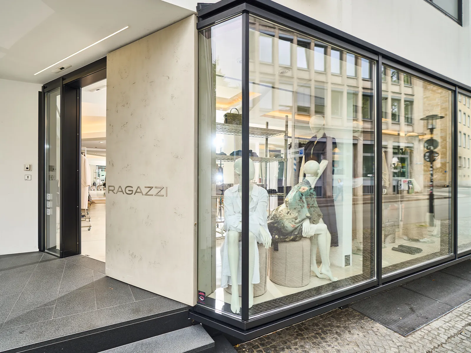 Ragazzi, Premium Damenmode, Boutique in Bielefeld